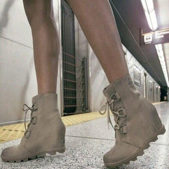 Sorel Women’s Suede Joan Of Arctic Wedge II Boot SZ 5 - Picture 1 of 6